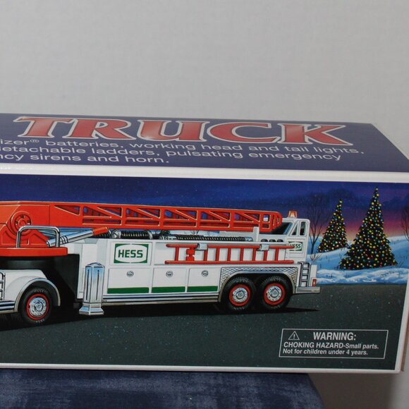 NEW Hess Toy Truck Fire Truck 2000 - Picture 2 of 3